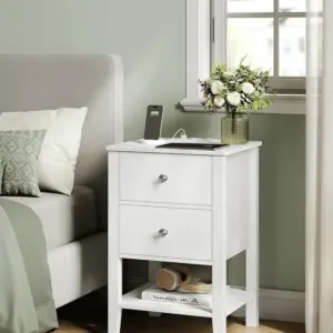 Noćni stočić sa priključcima