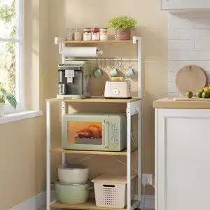 Kuhinjska polica sa utičnicama